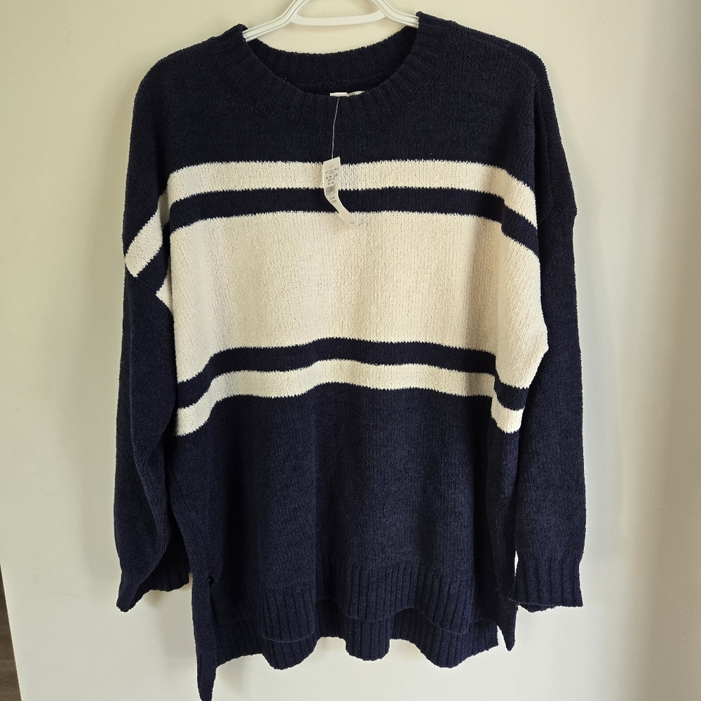 NWT American Eagle Soft Sweater